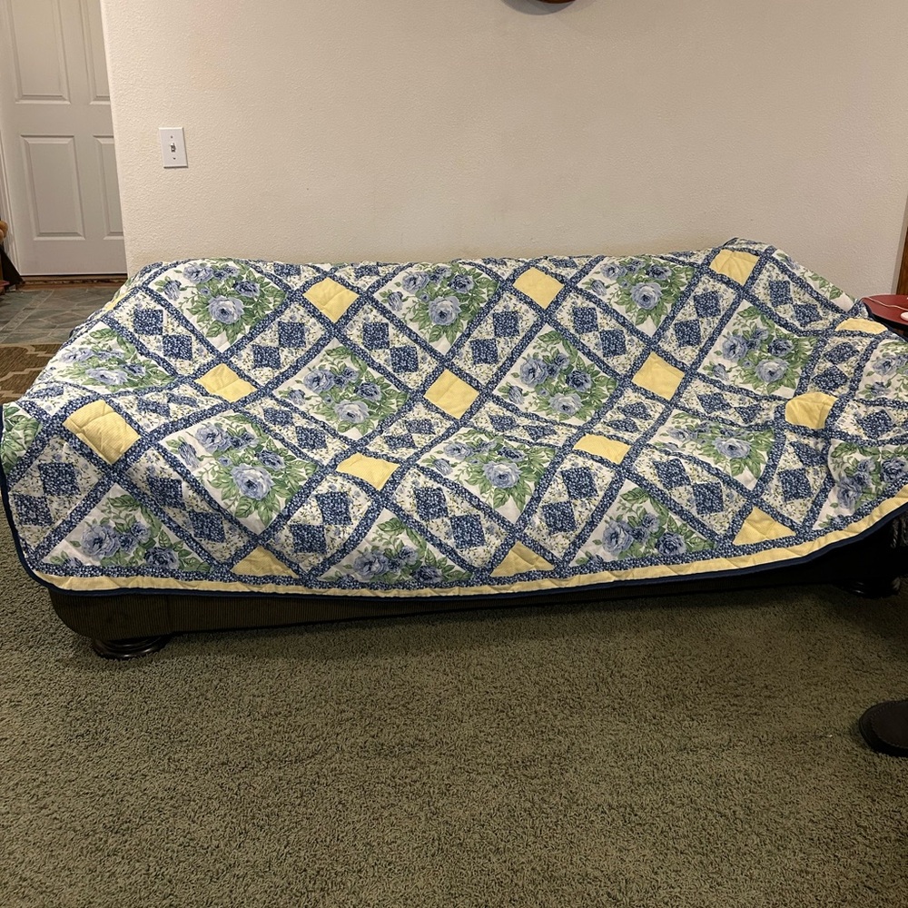 Quilted Daybed Cover